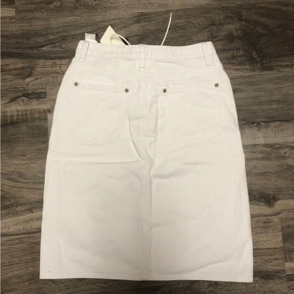 PrettyLittleThing Denim Skirt - Picture 2 of 8